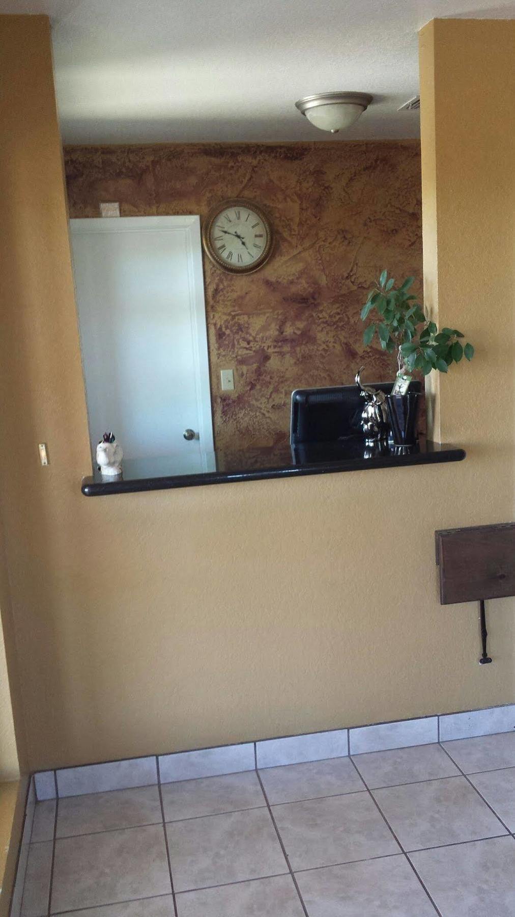 Sona Inn Dilley Buitenkant foto