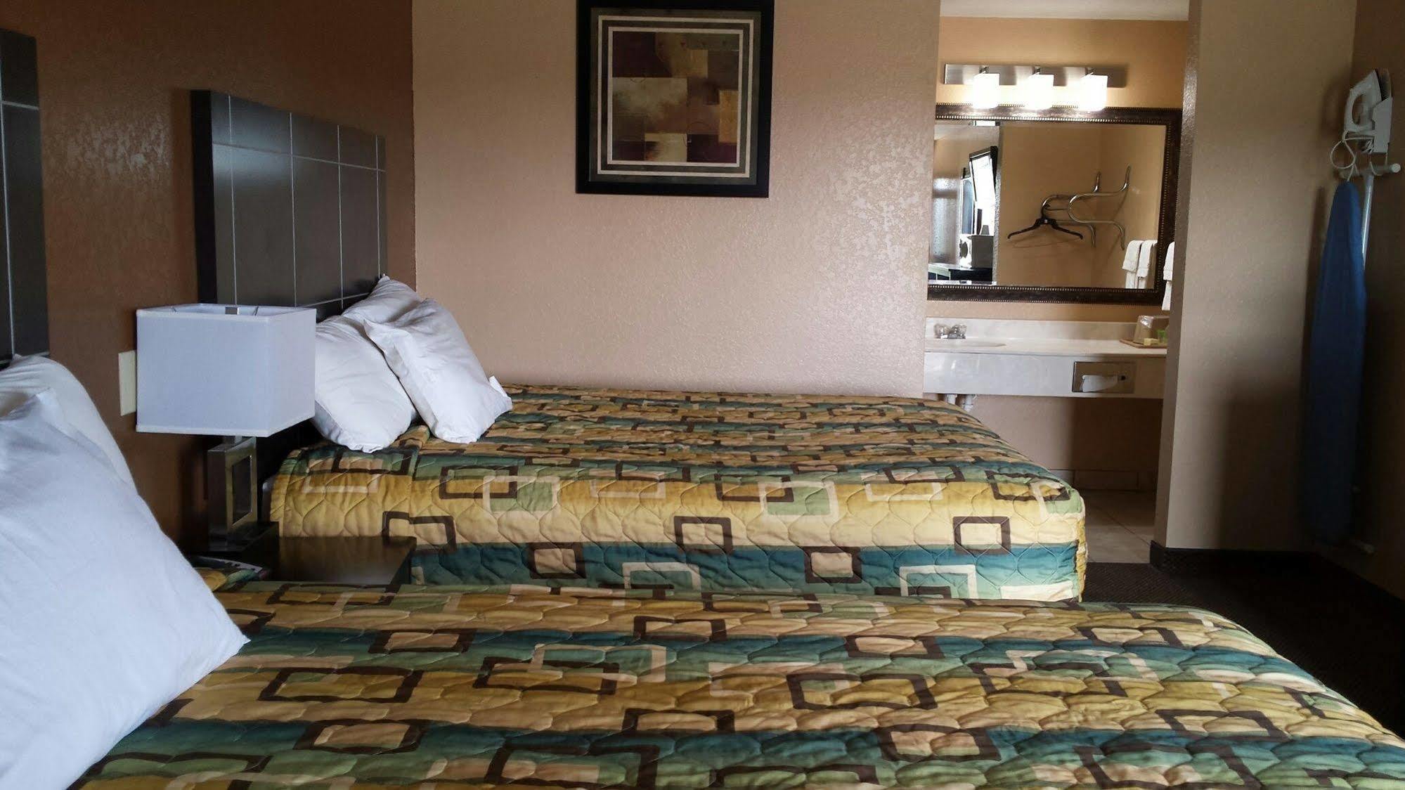 Sona Inn Dilley Buitenkant foto